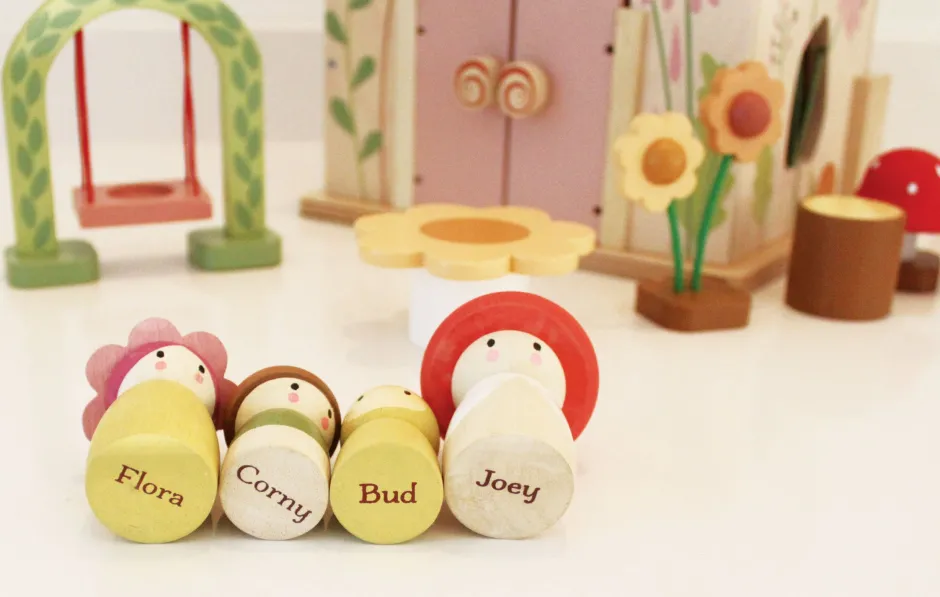 Cottontails Baby Wooden Toys*Rosewood Cottage, Furniture & Family