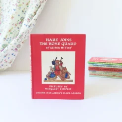 Cottontails Baby Vintage|Vintage Bunnies*VINTAGE book - Hare Joins the Home Guard (1970)