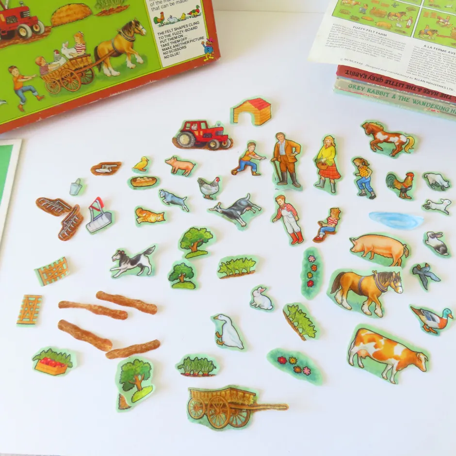 Cottontails Baby Vintage*VINTAGE Fuzzy-Felt play set - Farm