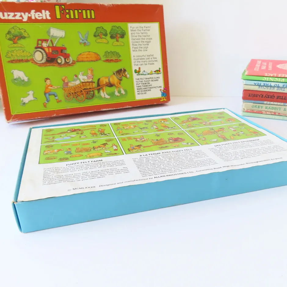 Cottontails Baby Vintage*VINTAGE Fuzzy-Felt play set - Farm