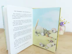 Cottontails Baby Vintage*VINTAGE Ladybird book - The Seashore (1970s)