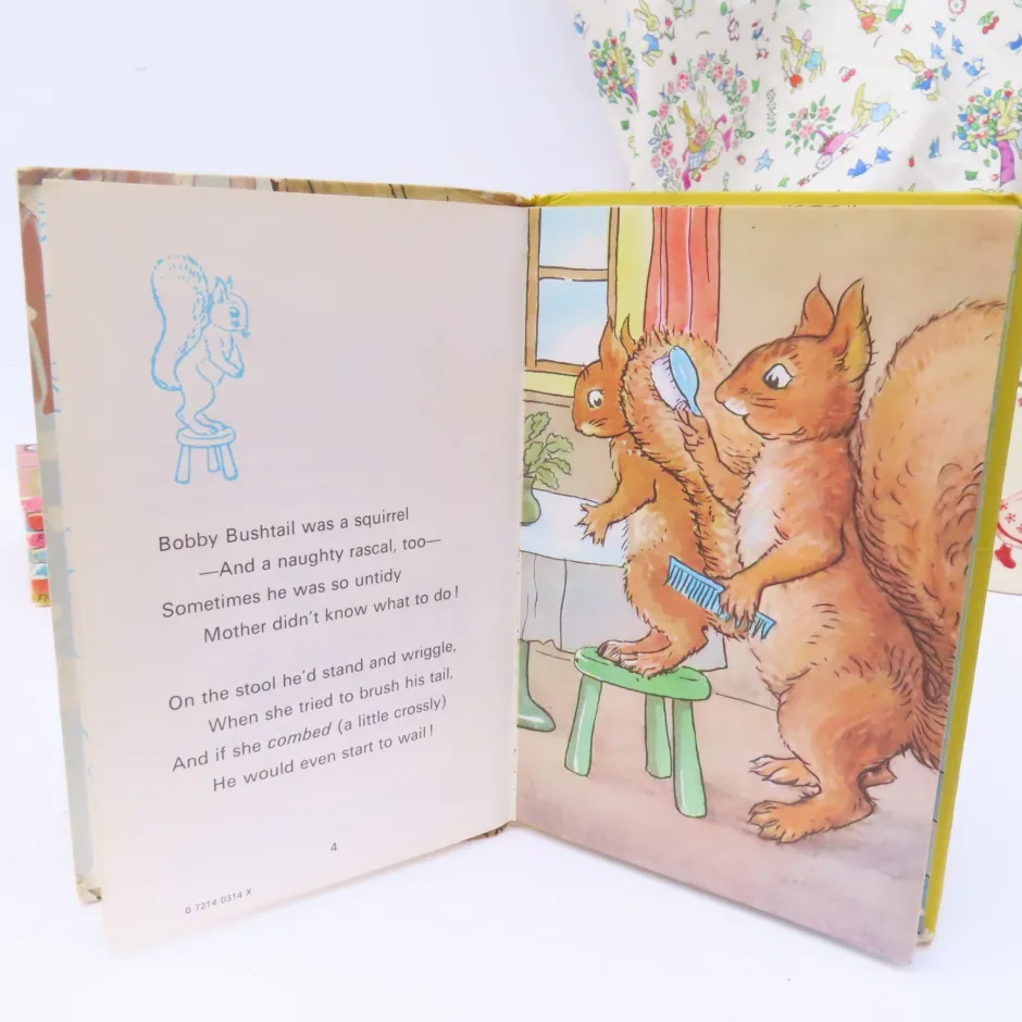 Cottontails Baby Vintage*VINTAGE Ladybird book - Bob Bushtail's Adventures (1973)