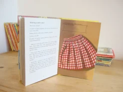 Cottontails Baby Vintage*VINTAGE Ladybird book - Learning to Sew (mid 1970s)